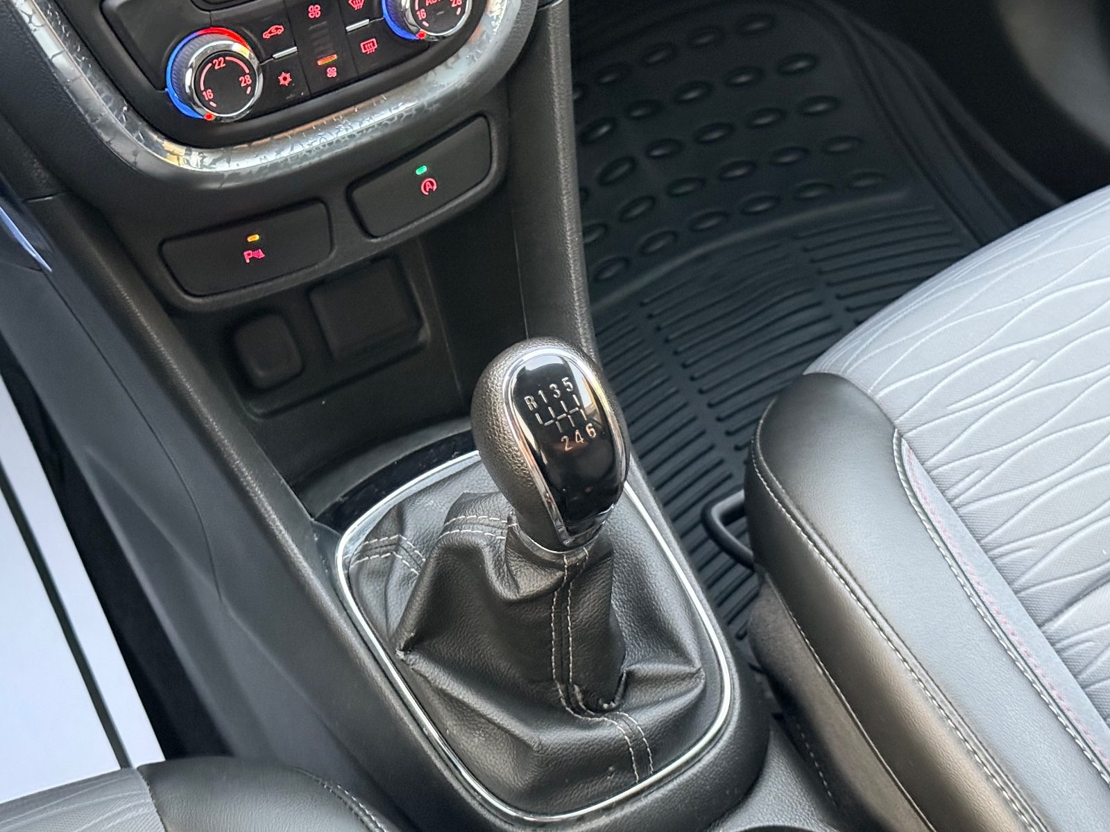 Opel Mokka – foto 14