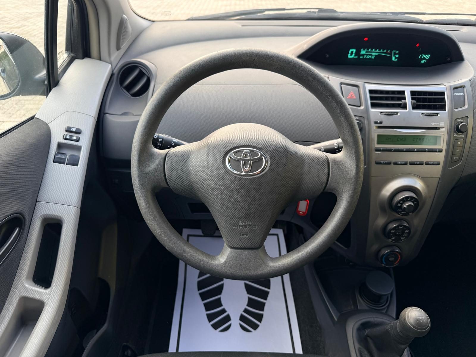 Toyota Yaris – foto 9